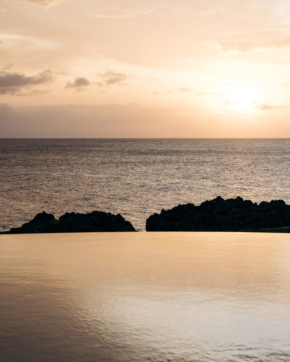 ANI_Dominican_Republic_Resort_Pool_at_sunset