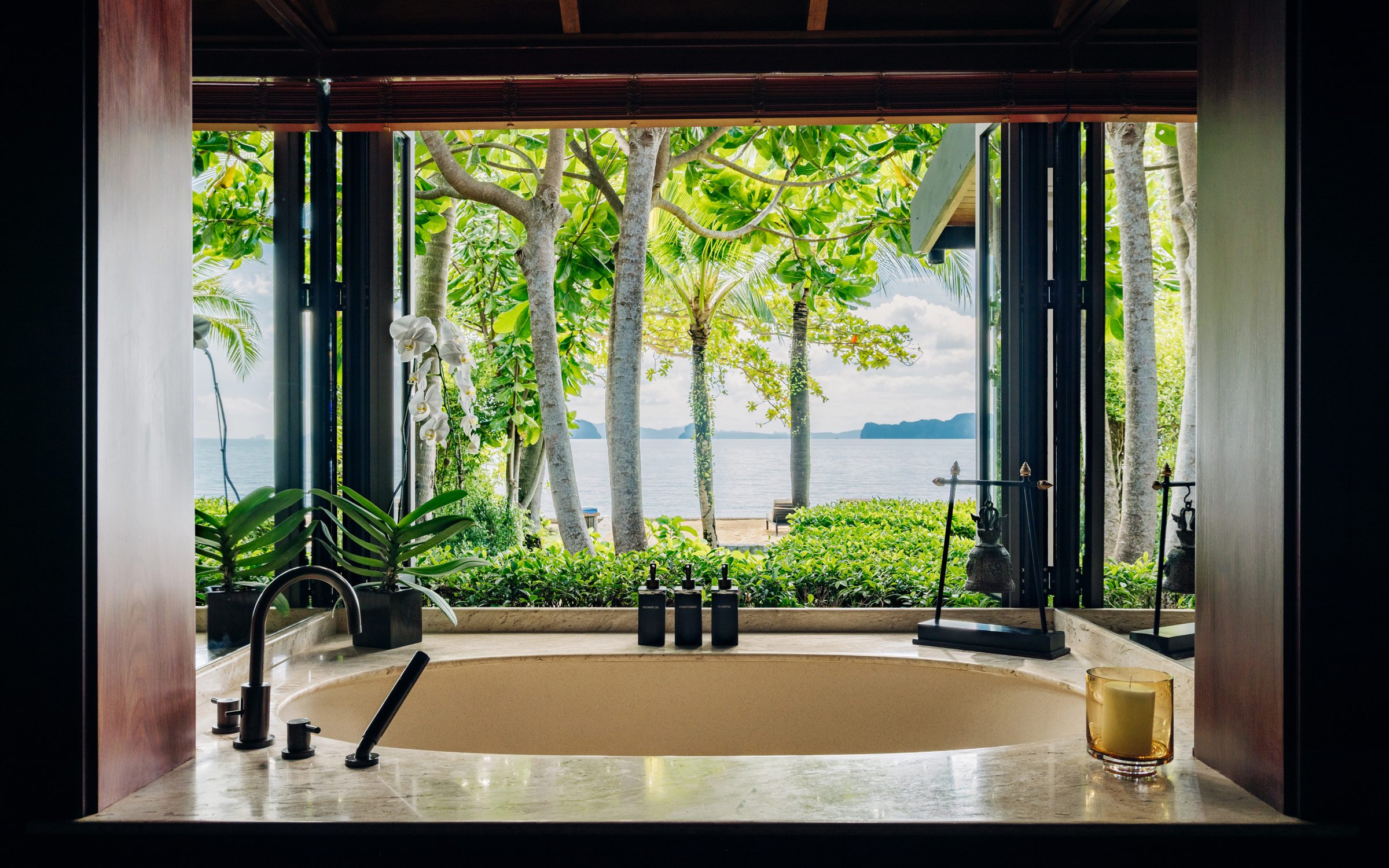 Private Bath Tub