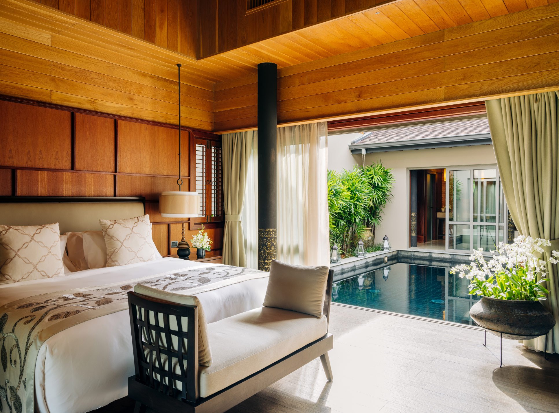 Ani Thailand_Accommodation Pool-Suite
